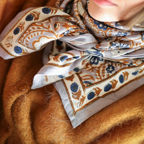Foulard grand format Taj Azur