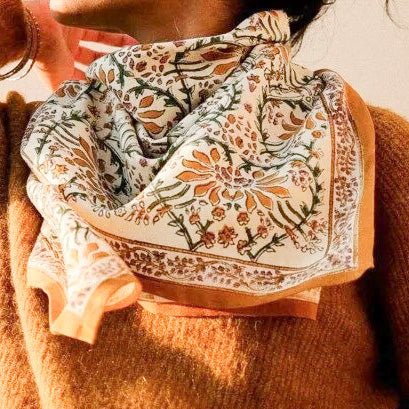 Foulard grand format Palmyre caramel beurre salé - La Quincaillerie Remoise