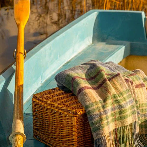 Plaid en laine denim vert camel bourgogne à rayures - La Quincaillerie Remoise