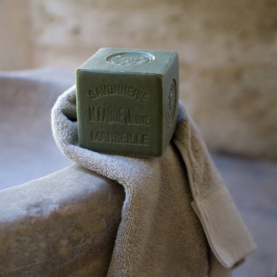 Savon de Marseille à l’huile d’olive (sans étui) - La Quincaillerie Remoise